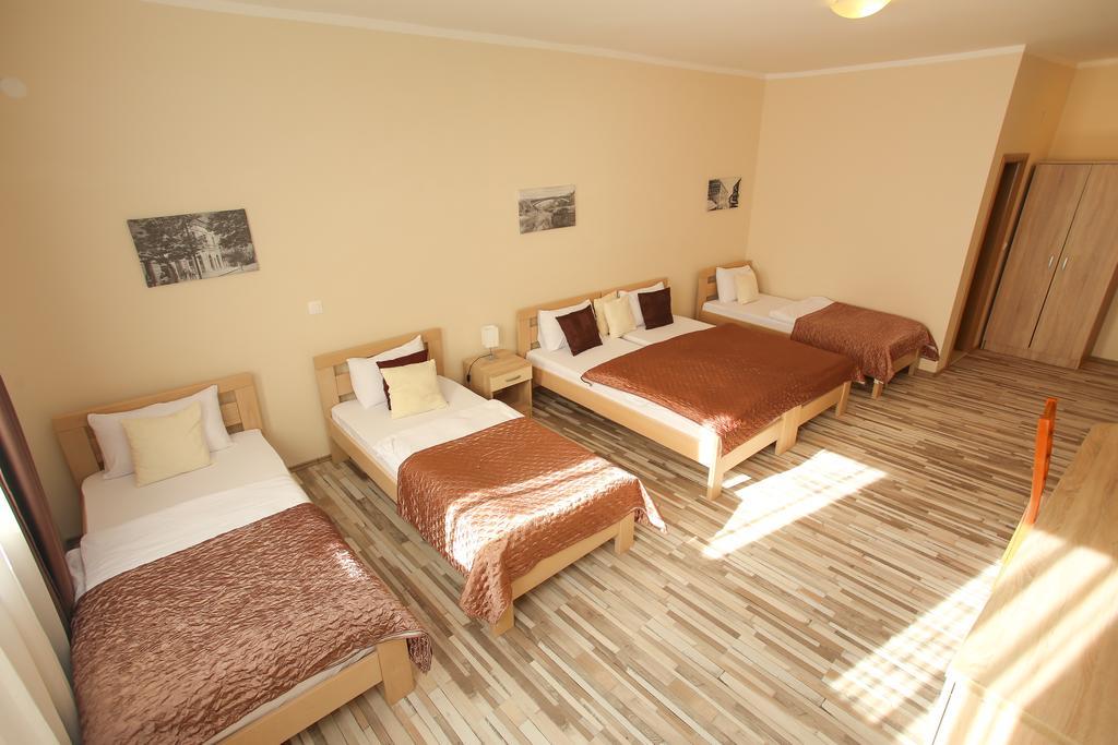 Hotel Hana โมสตาร์ ภายนอก รูปภาพ