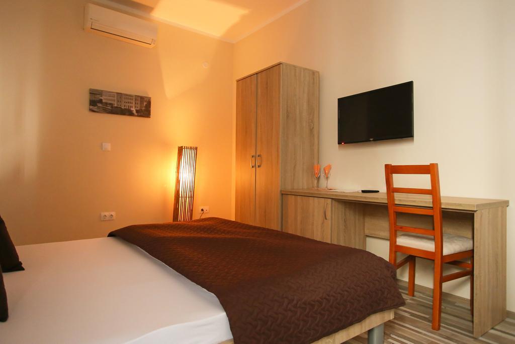 Hotel Hana โมสตาร์ ภายนอก รูปภาพ