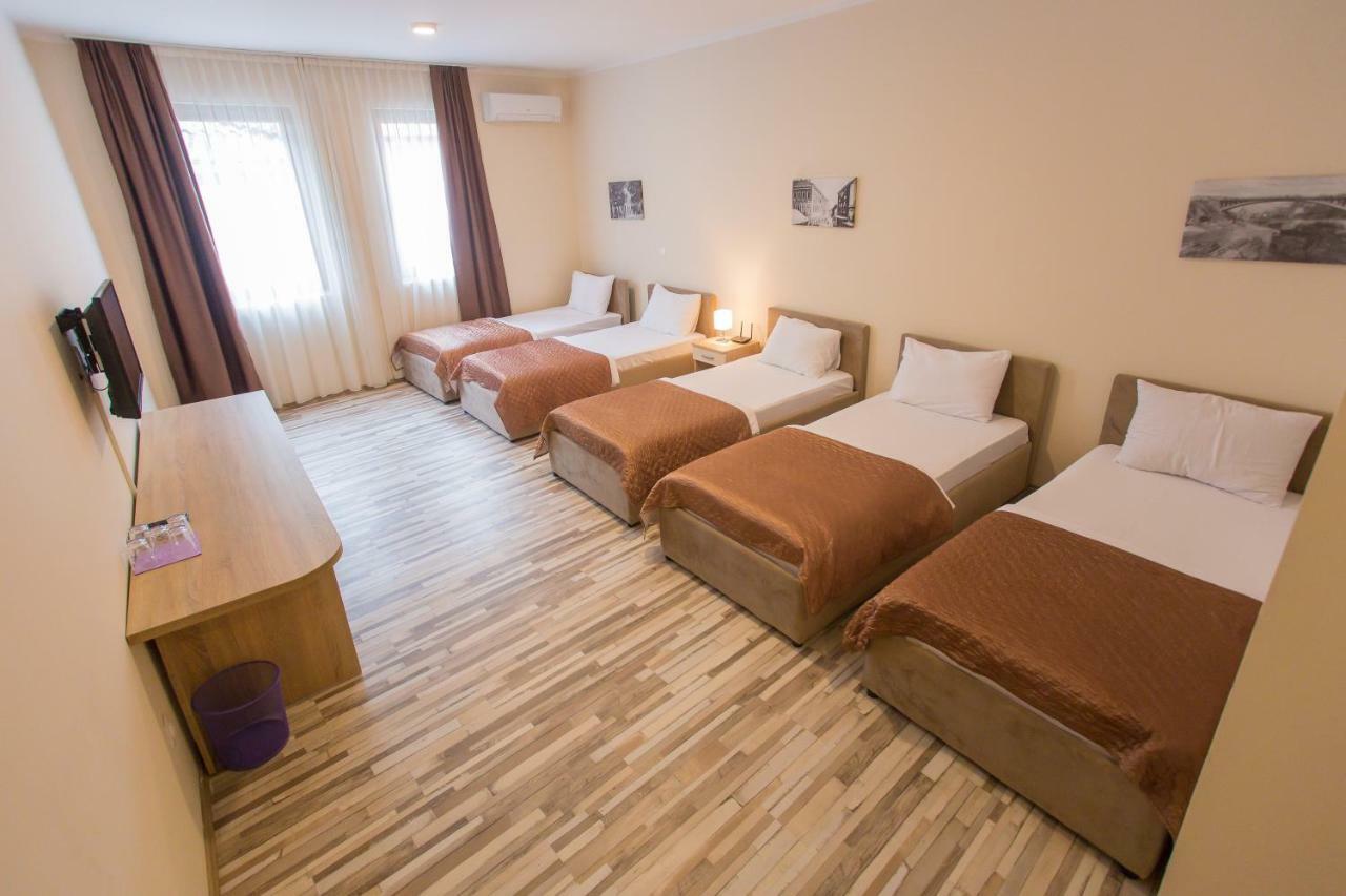Hotel Hana โมสตาร์ ภายนอก รูปภาพ